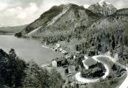 03-Walchensee-mit-Wettersteinwand-2488-m-Herzogstand-1731-m-u-Kesselbergpastrae