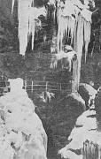 01-Die-Breitachklamm-im-Frostschmuck